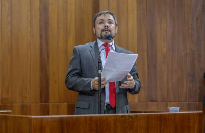 Fábio Novo repete discurso que fez em Brasília em homenagem a Esperança Garcia